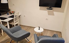 Studio Apartma V8